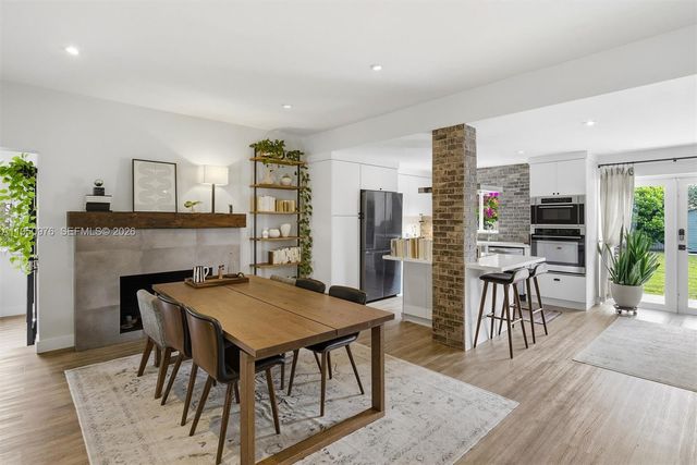 565 South Dr, Miami Springs, FL 33166