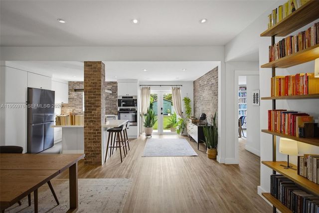 565 South Dr, Miami Springs, FL 33166