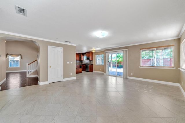 1021 Kirby Ct, Folsom, CA 95630