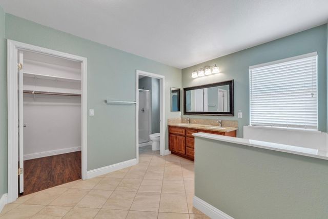 1021 Kirby Ct, Folsom, CA 95630