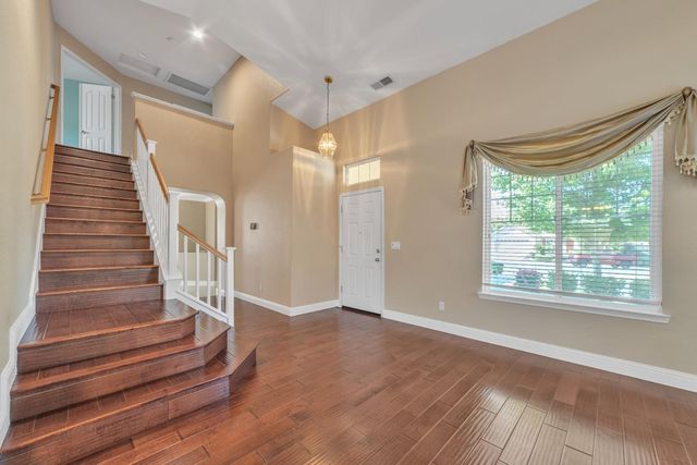 1021 Kirby Ct, Folsom, CA 95630