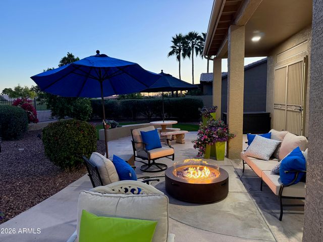 15329 W CATALINA Court, Goodyear, AZ 85395