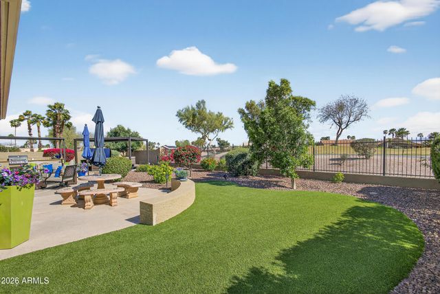 15329 W CATALINA Court, Goodyear, AZ 85395