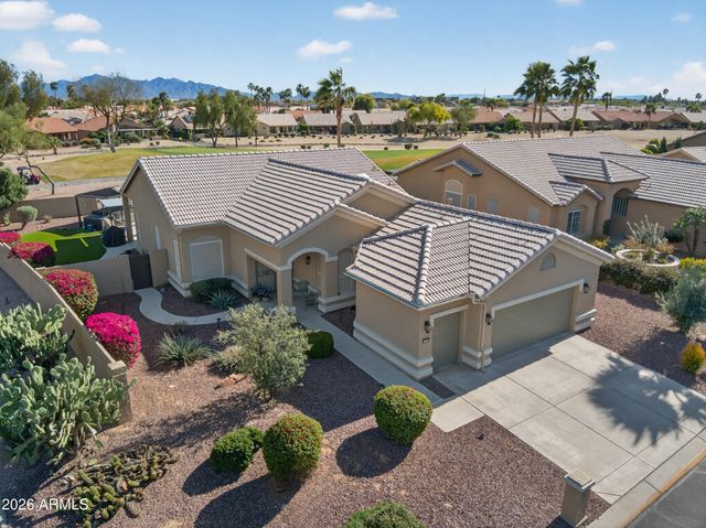 15329 W CATALINA Court, Goodyear, AZ 85395