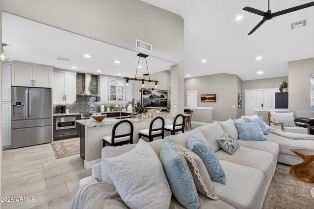 15329 W CATALINA Court, Goodyear, AZ 85395