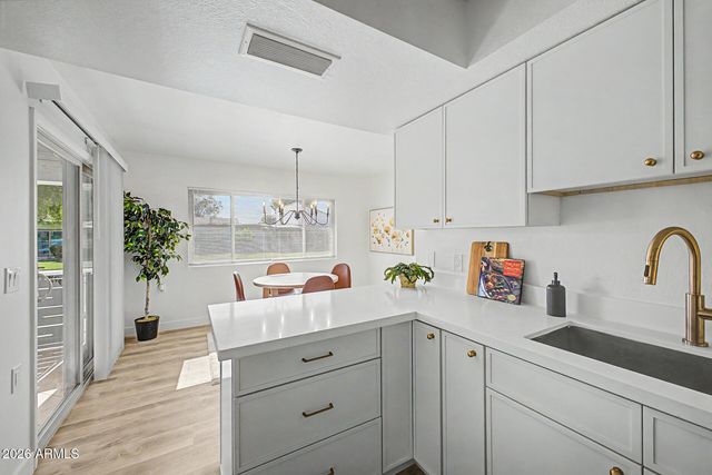 174 Leisure World --, Mesa, AZ 85206