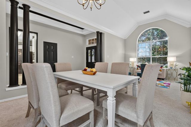 3208 Village Oak Drive, Arlington, TX 76017