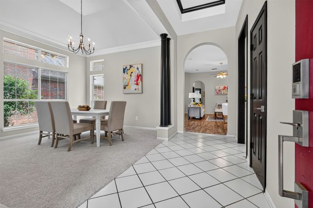 3208 Village Oak Drive, Arlington, TX 76017
