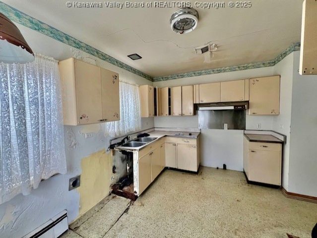 161 Kanawha Avenue, Smithers, WV 25186