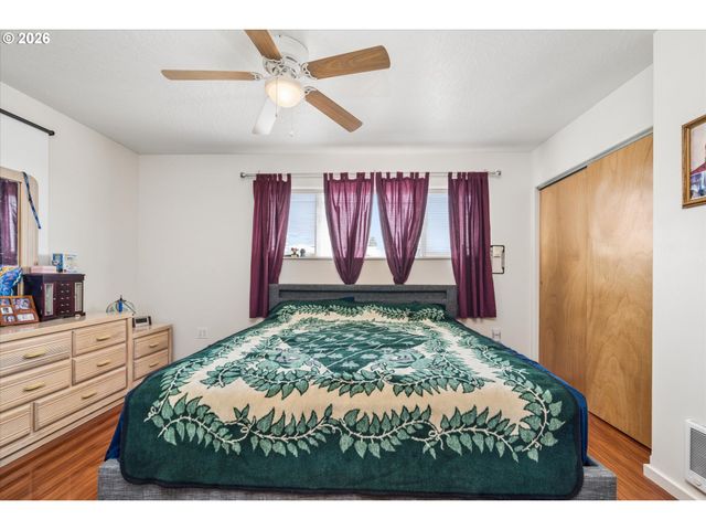 4860 A St, Springfield, OR 97478