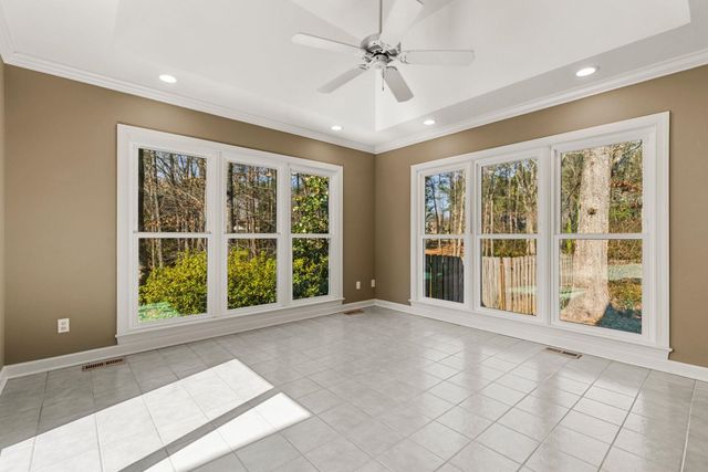 213 E Woodglen Road, Spartanburg, SC 29301