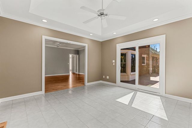 213 E Woodglen Road, Spartanburg, SC 29301