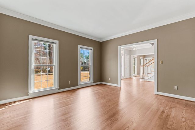 213 E Woodglen Road, Spartanburg, SC 29301