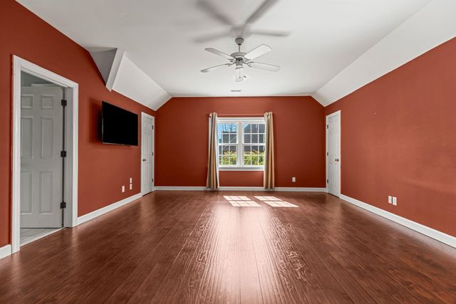 213 E Woodglen Road, Spartanburg, SC 29301