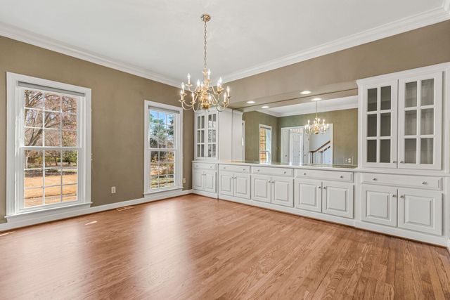 213 E Woodglen Road, Spartanburg, SC 29301