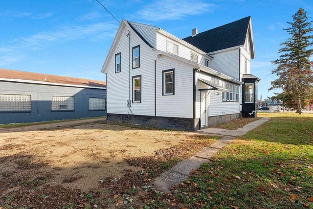 331 S MAIN STREET, Shawano, WI 54166