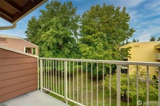 7292 W Lake Sammamish Parkway NE #4-306, Redmond, WA 98052