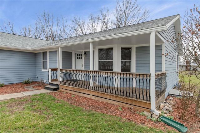 605 E Maple Street, Archie, MO 64725