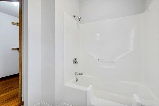 605 E Maple Street, Archie, MO 64725