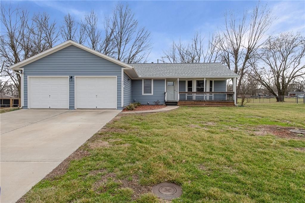 605 E Maple Street, Archie, MO 64725