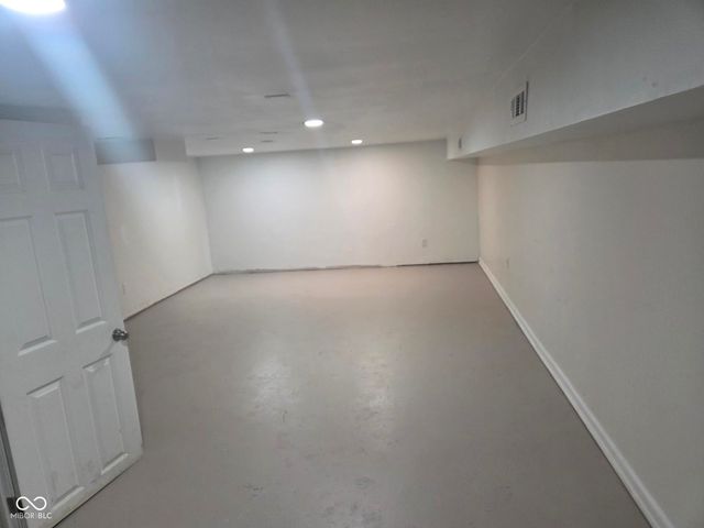 5214 W 10th Street, Indianapolis, IN 46224
