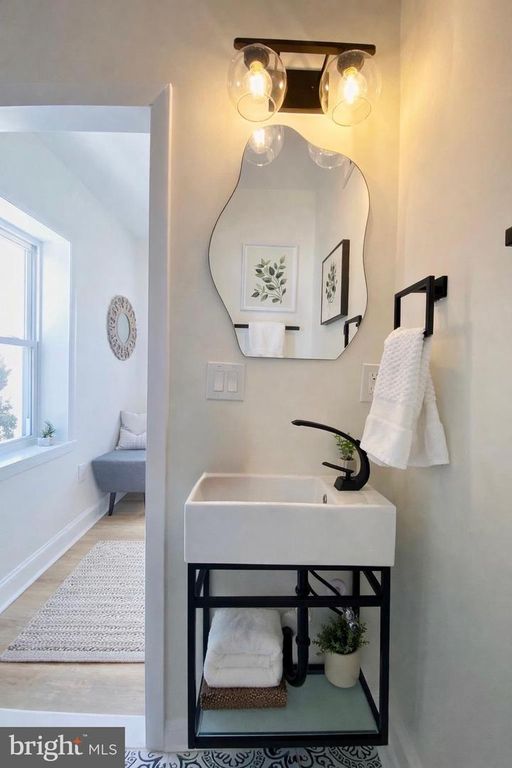 Image 16 of property listing at 4003 OAKFORD AVE, Baltimore, MD 21215