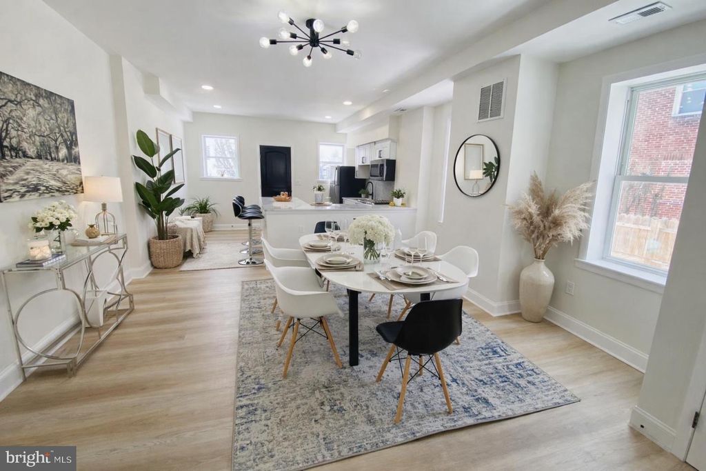 Image 2 of property listing at 4003 OAKFORD AVE, Baltimore, MD 21215