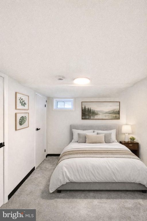 Image 27 of property listing at 4003 OAKFORD AVE, Baltimore, MD 21215