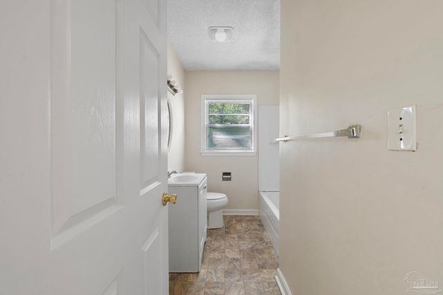 258 Omega Ct, Pensacola, FL 32506