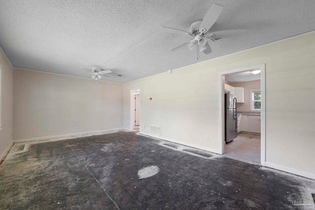 258 Omega Ct, Pensacola, FL 32506