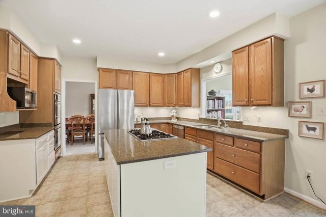 12 JAYSTONE CT, Silver Spring, MD 20905