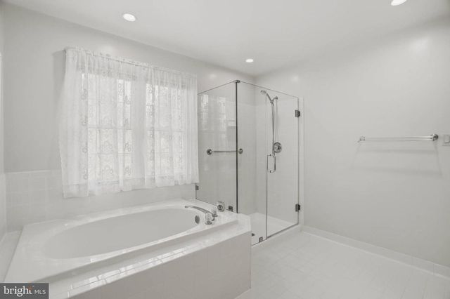 12 JAYSTONE CT, Silver Spring, MD 20905