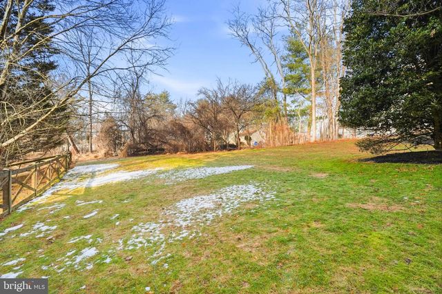 12 JAYSTONE CT, Silver Spring, MD 20905