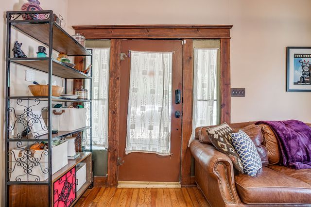 2009 Fairmount Avenue, Fort Worth, TX 76110