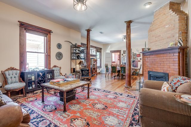 2009 Fairmount Avenue, Fort Worth, TX 76110