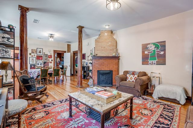 2009 Fairmount Avenue, Fort Worth, TX 76110