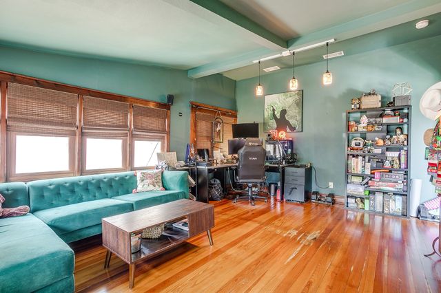 2009 Fairmount Avenue, Fort Worth, TX 76110