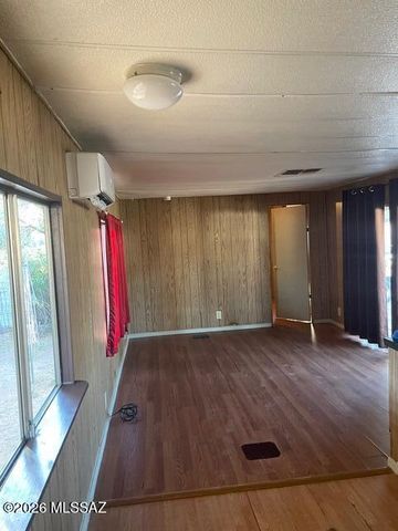 1257 W Garnette Street, Tucson, AZ 85705