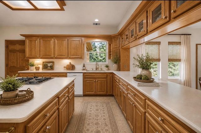 3134 Lake Island Drive, Montgomery, TX 77356