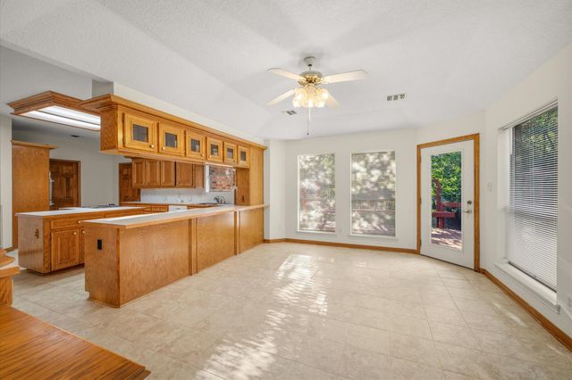3134 Lake Island Drive, Montgomery, TX 77356