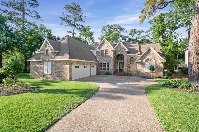 3134 Lake Island Drive, Montgomery, TX 77356