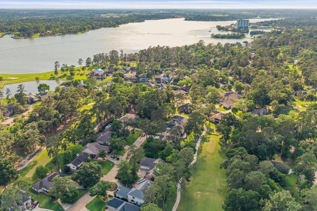 3134 Lake Island Drive, Montgomery, TX 77356
