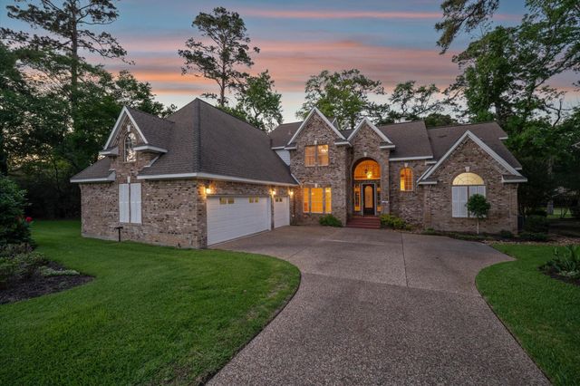 3134 Lake Island Drive, Montgomery, TX 77356