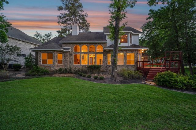 3134 Lake Island Drive, Montgomery, TX 77356