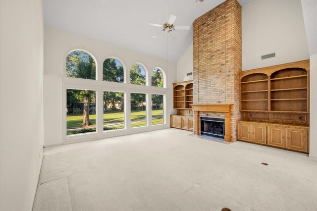 3134 Lake Island Drive, Montgomery, TX 77356