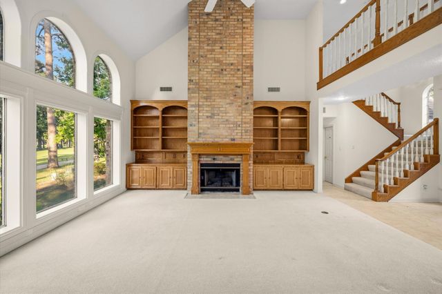3134 Lake Island Drive, Montgomery, TX 77356