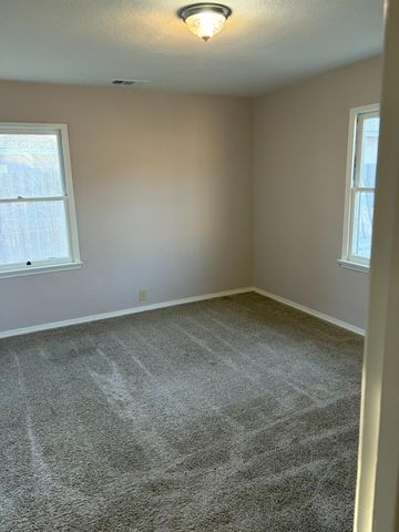 2105 Glendale Ave, Modesto, CA 95354