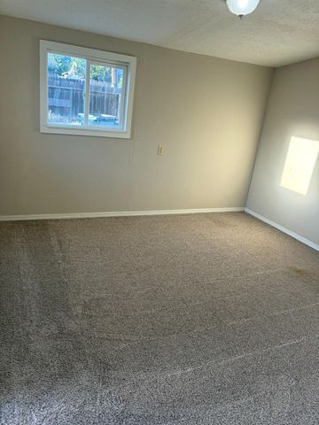 2105 Glendale Ave, Modesto, CA 95354