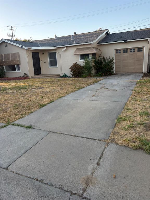 2105 Glendale Ave, Modesto, CA 95354