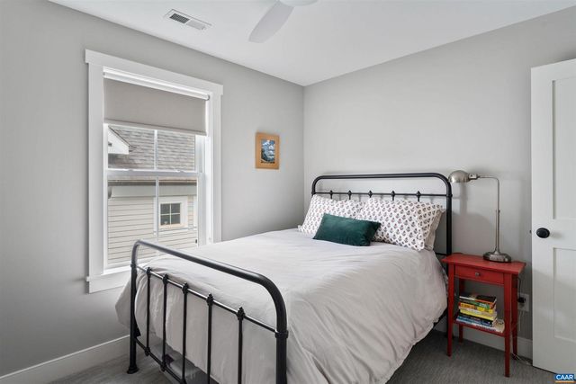 3090 GLEN VALLEY DR, Crozet, VA 22932